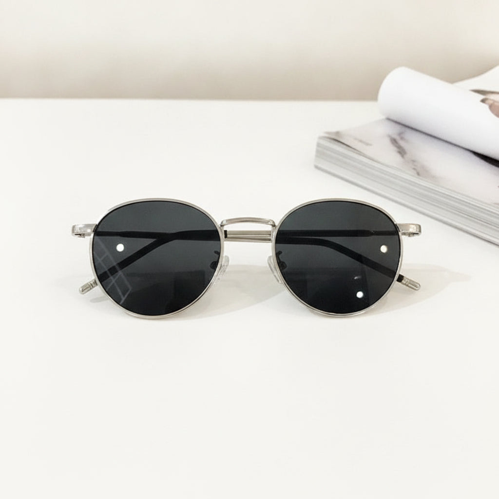 Round Polarized Sunglasses for Women Men Metal Frame Resin UV400 Avant-garde Style, in Silver grey